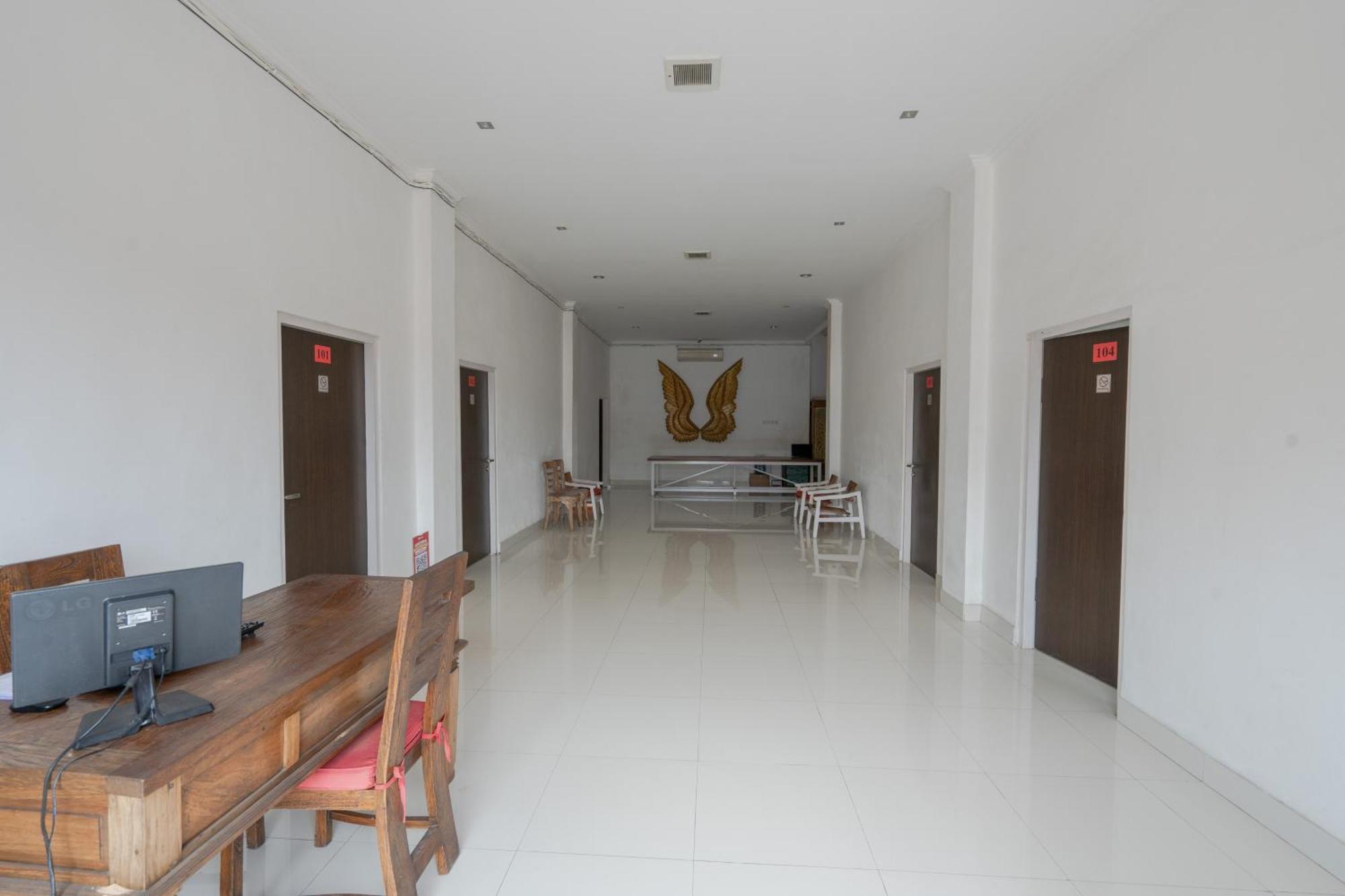 Reddoorz Near Ubud Village Sukawati  Exterior photo